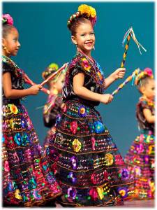 Folkloric Dancers _ June 2015 TWOQC